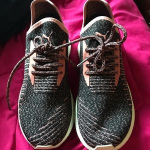 Puma AVID evoKNIT Women’s Sneakers